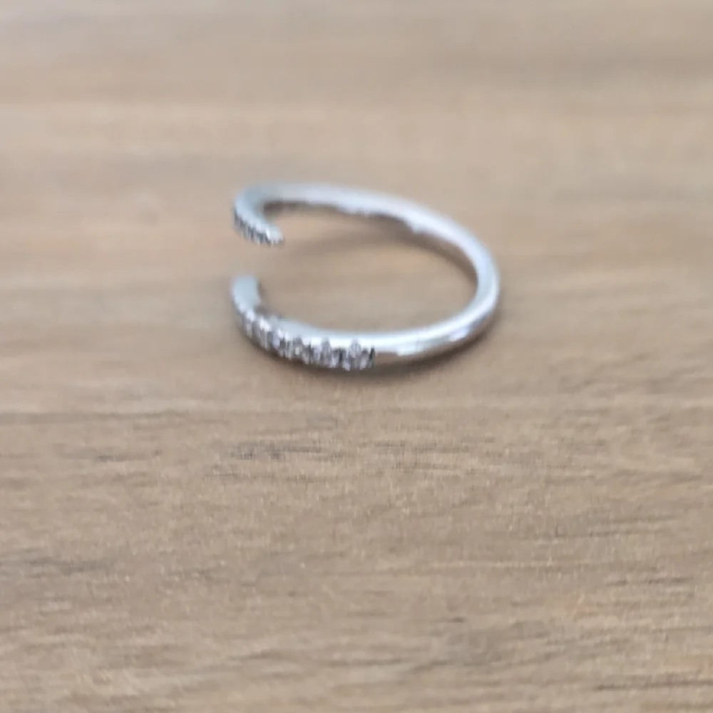 Elegant Silver Women's Ring